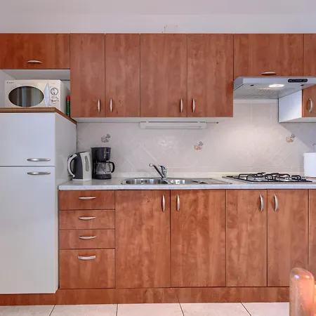 Lorenzin By Interhome